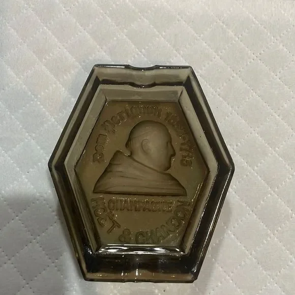 Don Perignon Moët Chandon ash tray